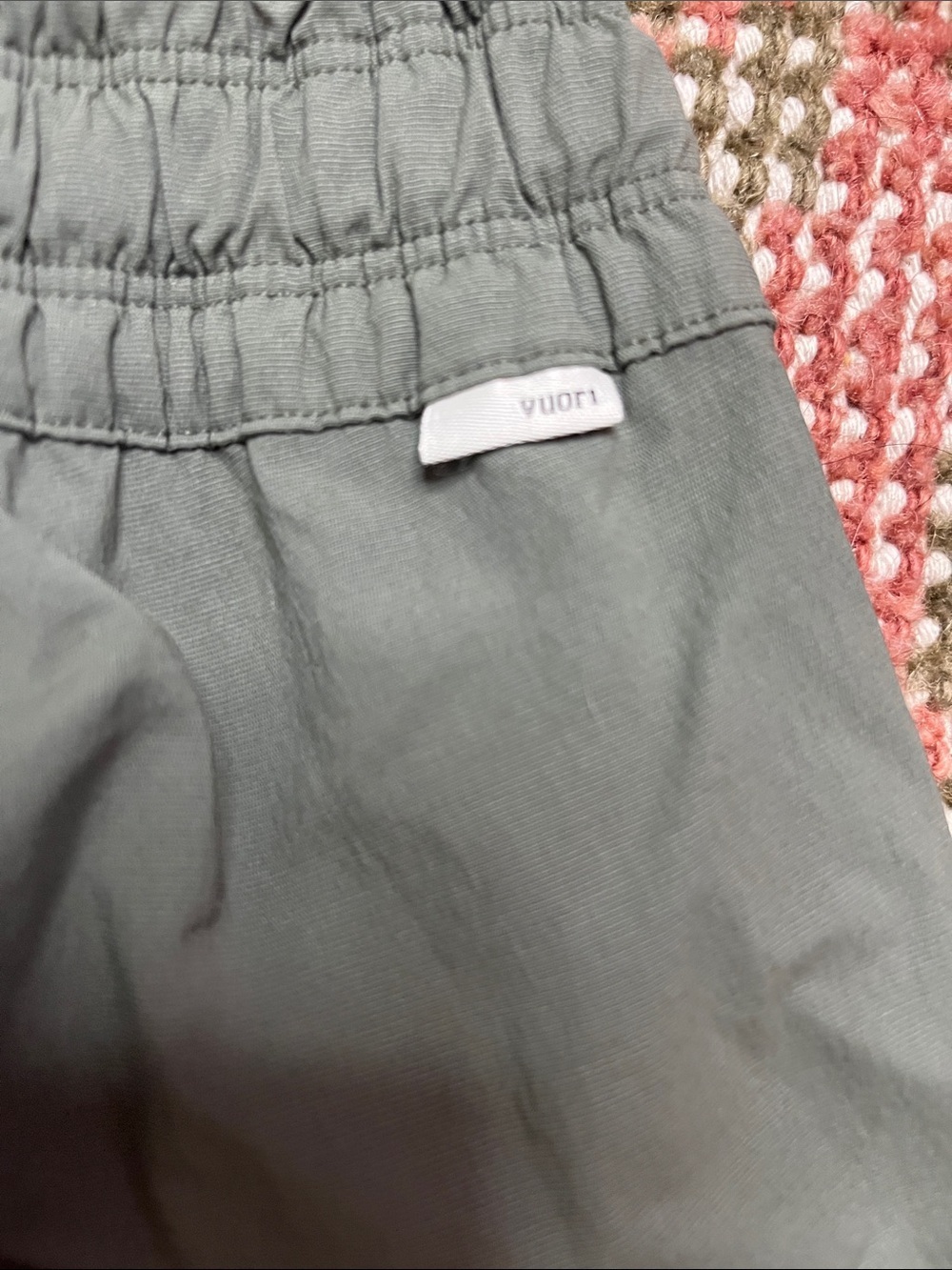 Vuori Cargo Joggers Green Men’s Size Small Performance Athletic Like New - Picture 7 of 9